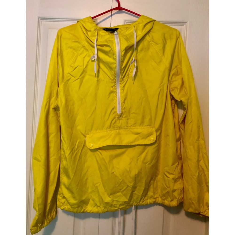 🎀 2 for $12 Yellow American Eagle windbreaker